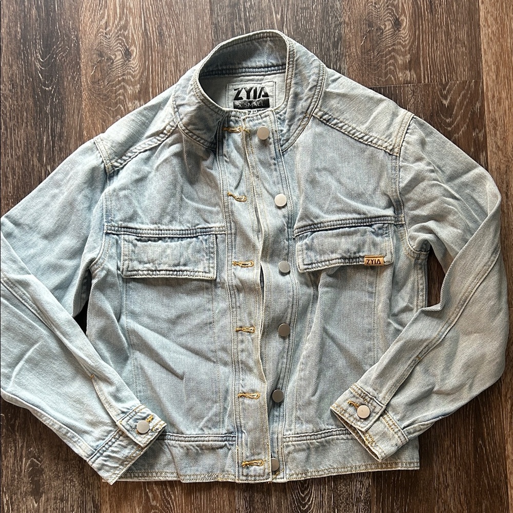 ZYIA Light Wash Denim Jacket